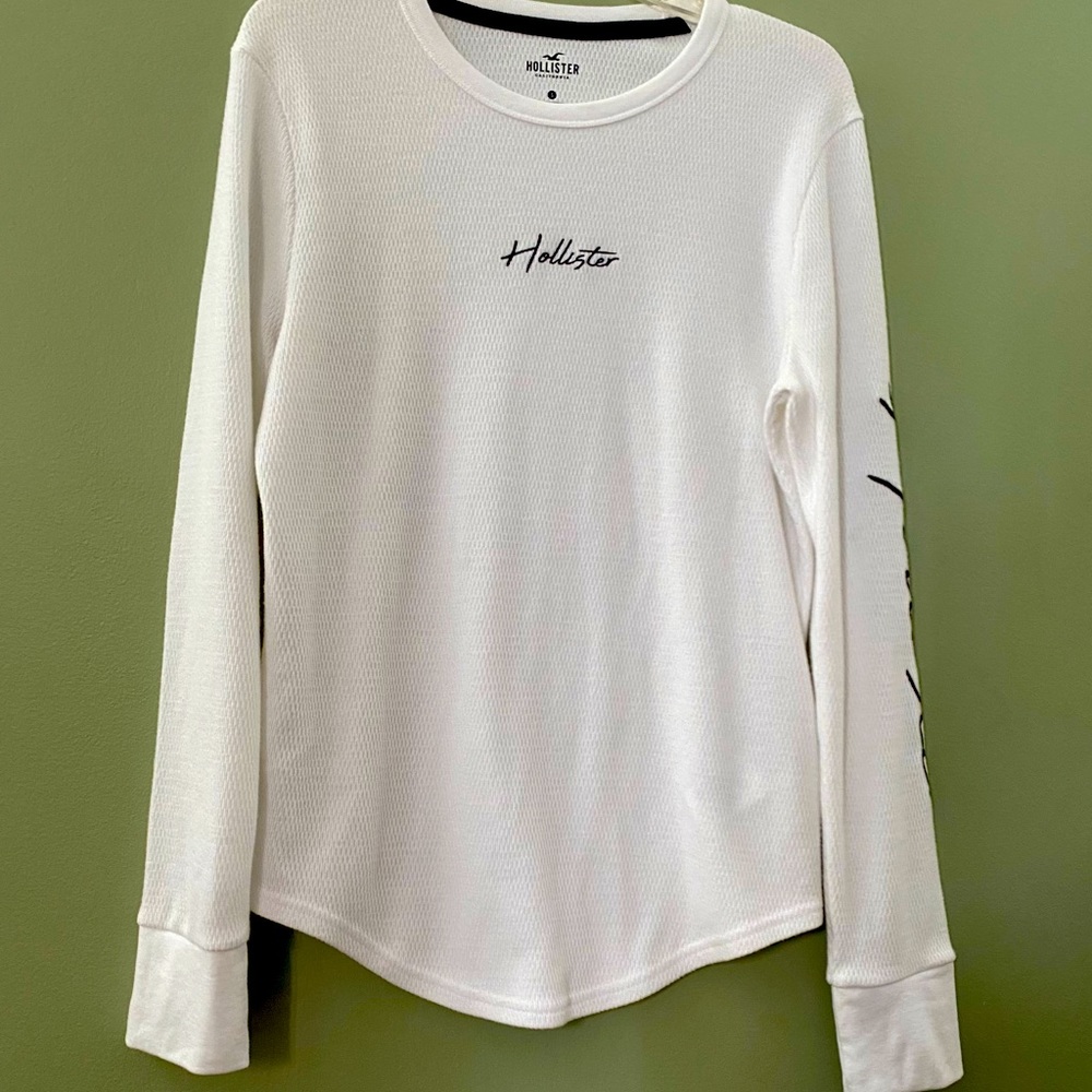🐼 NWOT Men’s HOLLISTER Size S Long-Sleeve Waffle Logo T-Shirt 🐼
